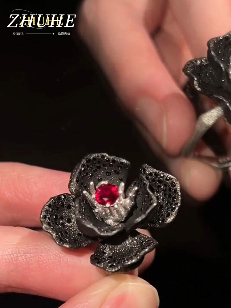 Antique Dark Floral Red Centra - огляд і ціна Women'S Victorian Accessories