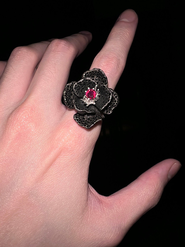 Antique Dark Floral Red Centra - огляд і ціна Women'S Victorian Accessories