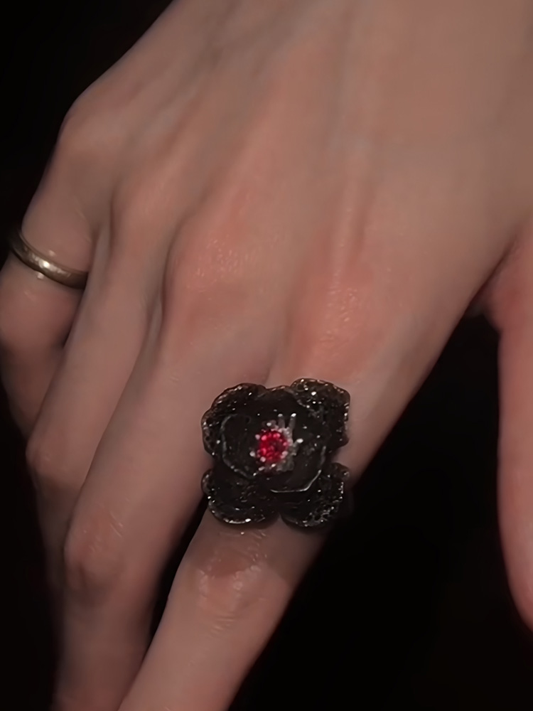 Antique Dark Floral Red Centra - огляд і ціна Women'S Victorian Accessories