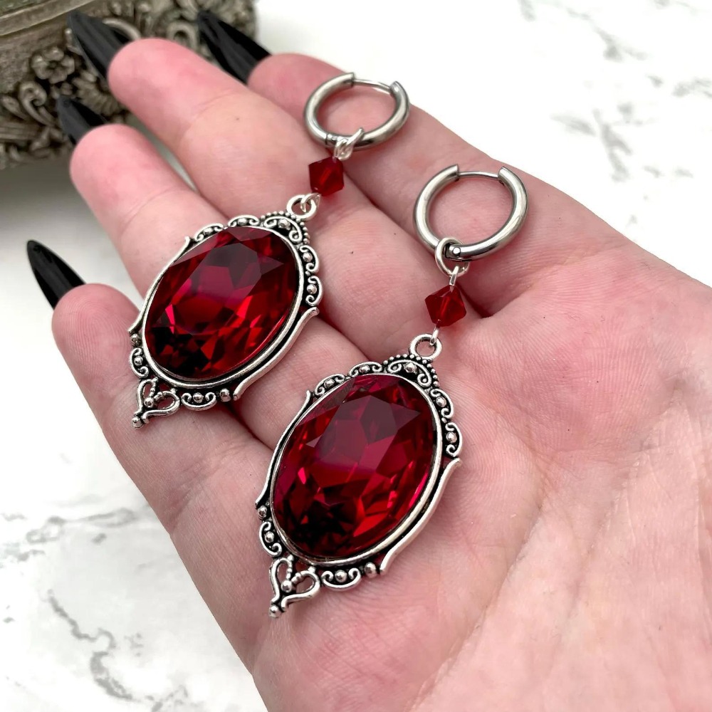 Victorian Gothic Geometry Mult - огляд і ціна Women'S Victorian Accessories