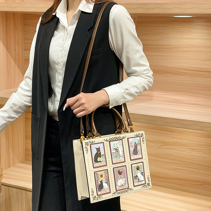 2026 New Hong Kong Genuine Lea - огляд і ціна Women Accessories Business